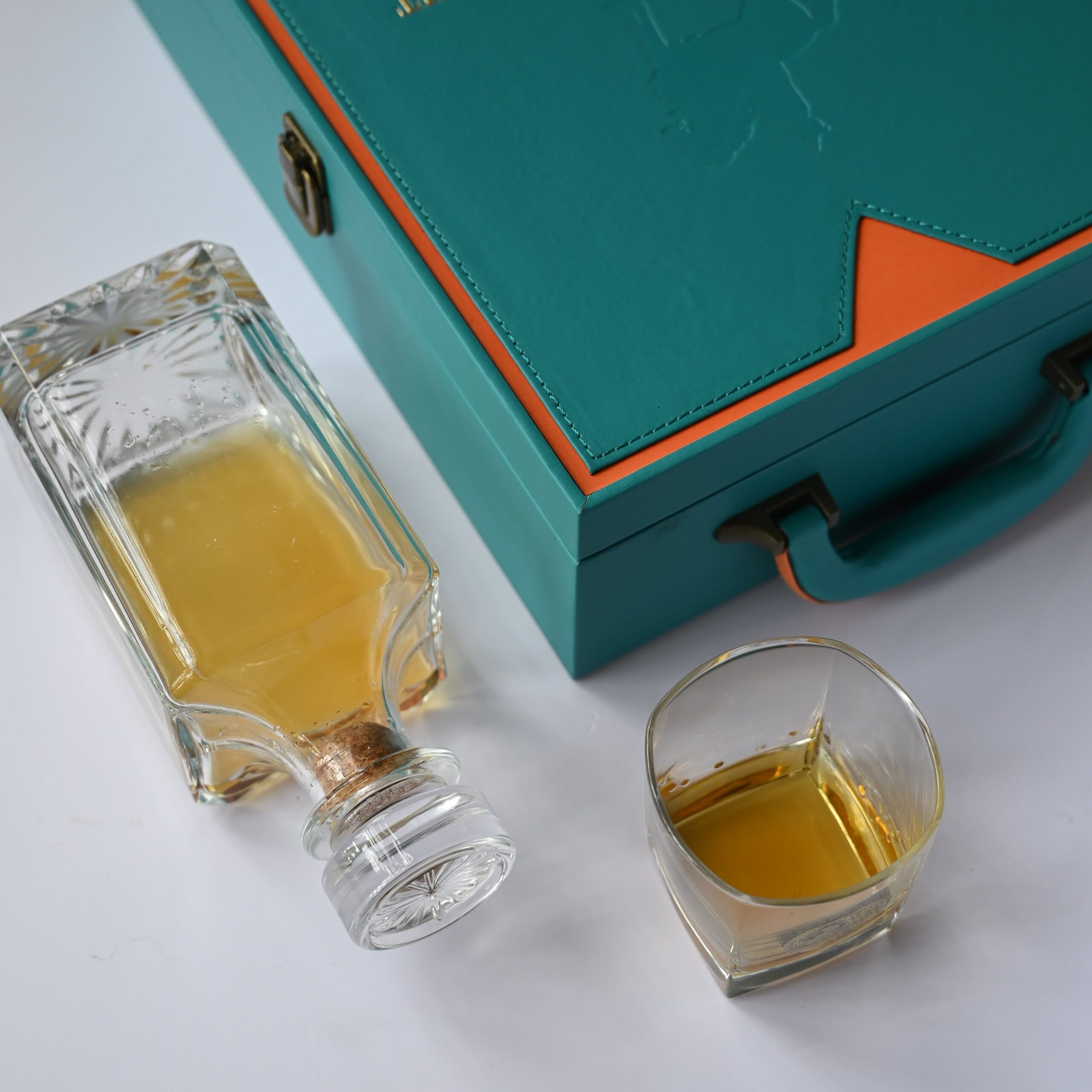 Chai thủy tinh iSOGLASS Sản xuất tại TP.HCM