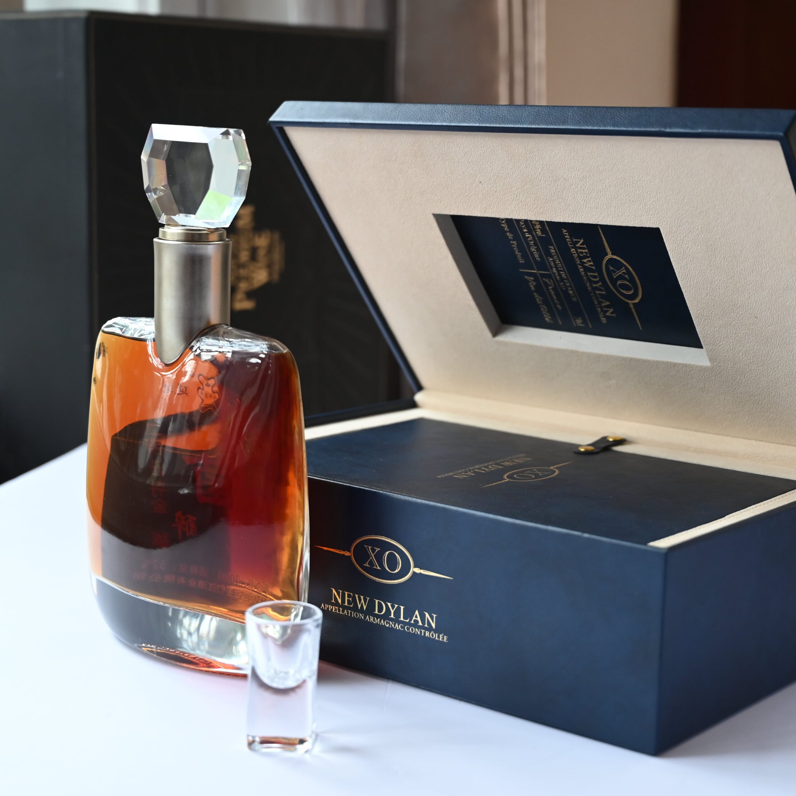 Chai thủy tinh iSOGLASS Sản xuất tại TP.HCM