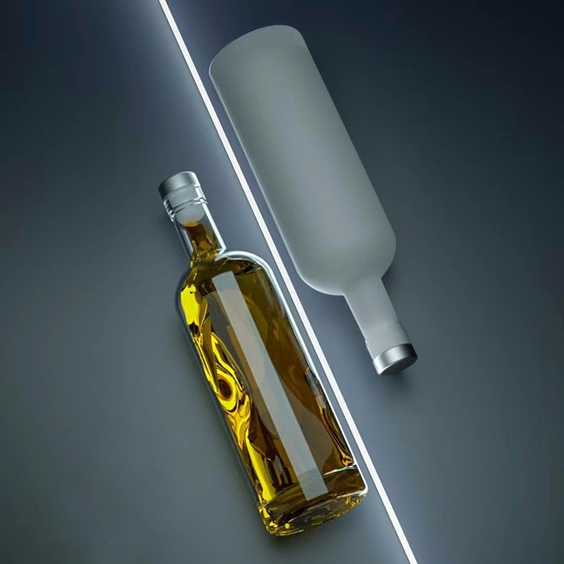 Chai thủy tinh đựng rượu và yếu tố phong thủy trong trưng bày